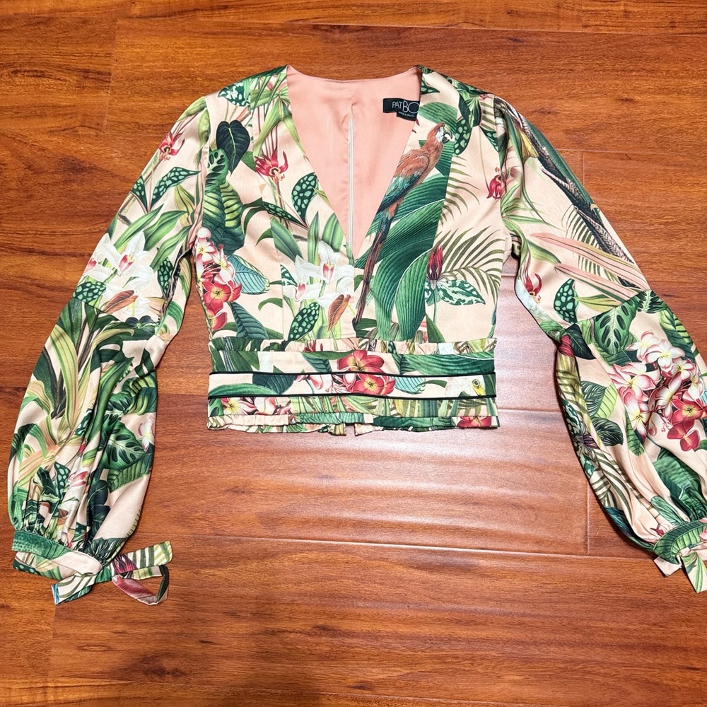 PatBO Parrot Print Blouse with Green and Coral